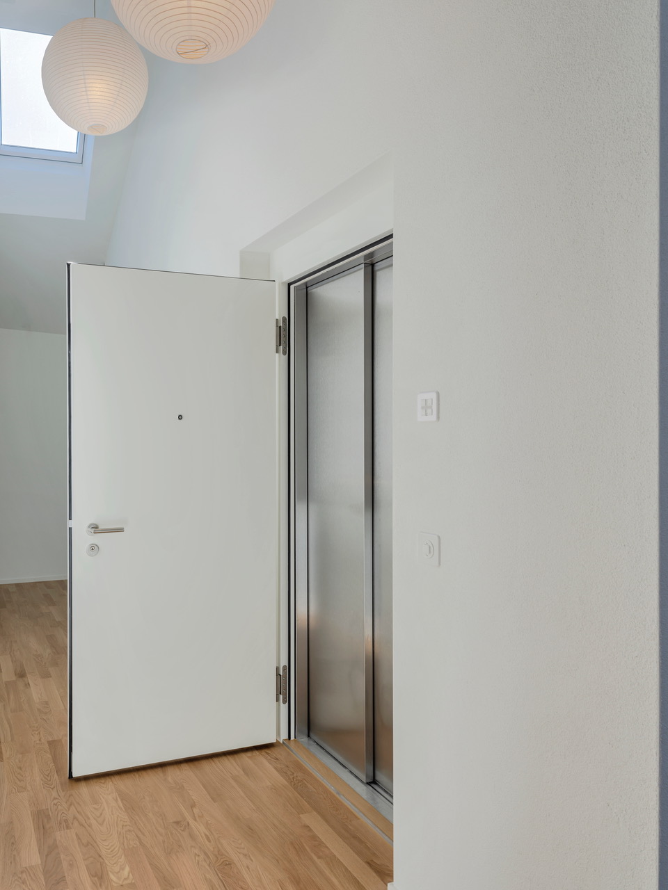 Attika-Wohnung VI.0301