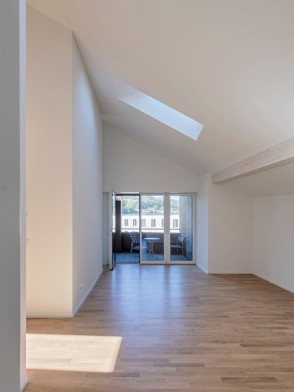 Attika-Wohnung VI.0301
